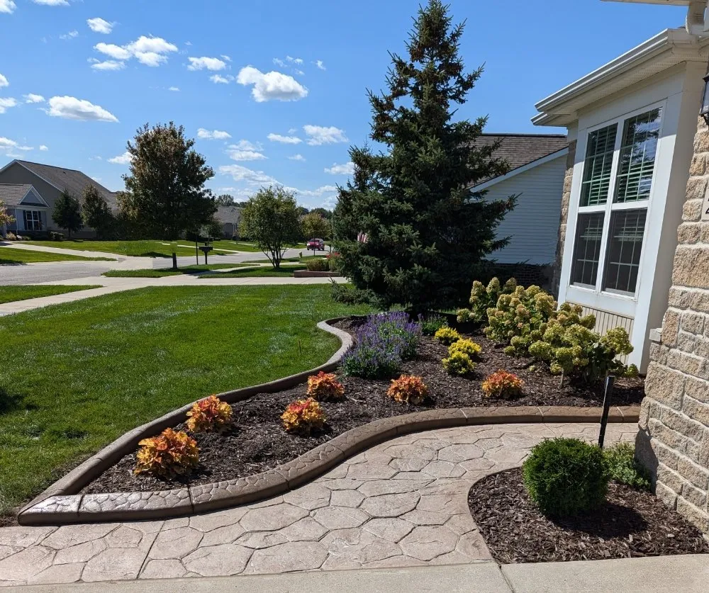 Trusted outdoor landscaping for beautiful yards in Jackson, MI by Decorative Curbing