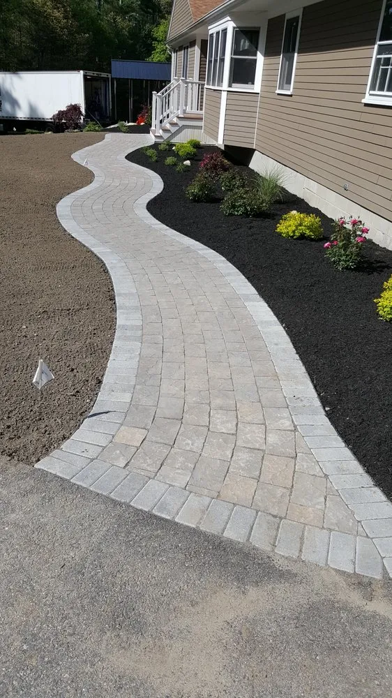 Top-rated lawn care service experts serving Taunton, MA - Decorative Landscapes