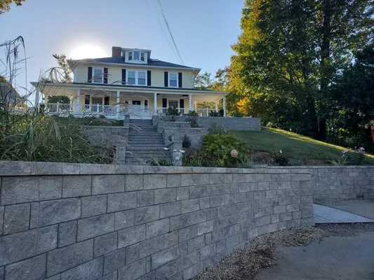 Decorative Landscapes Logo