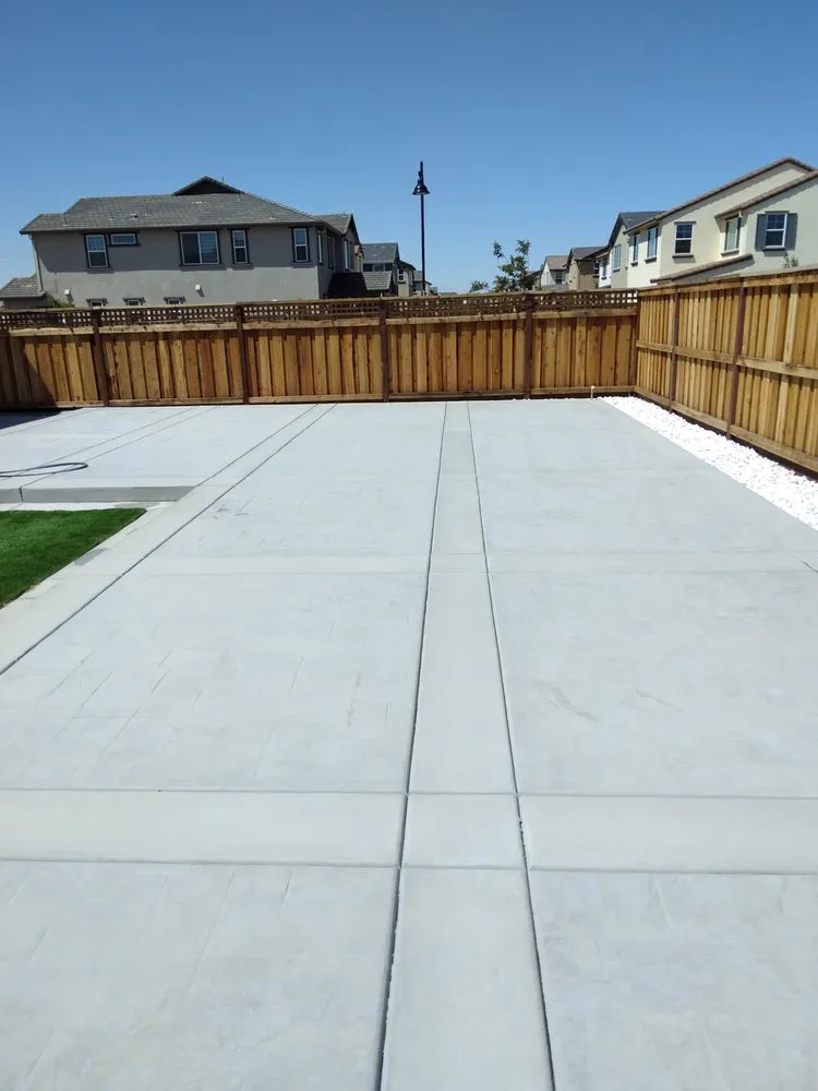 Reliable garden landscaping near you across Stockton, CA - Decorative rock & concrete