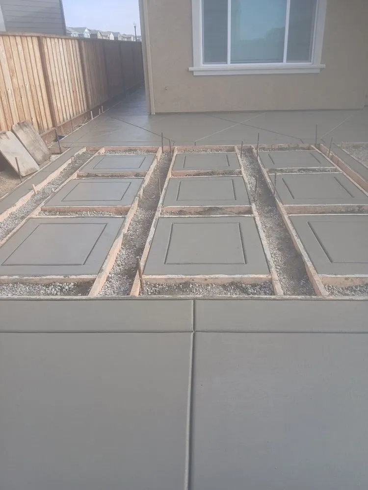 Local garden landscaping in Stockton, CA - Decorative rock & concrete