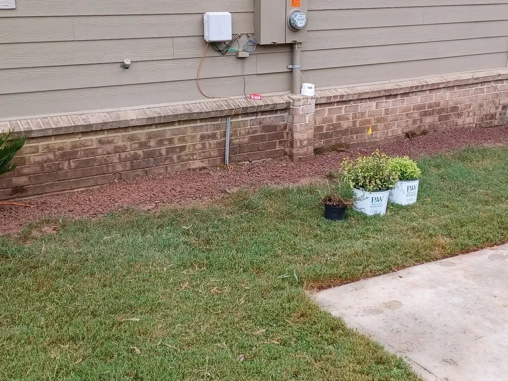 Custom garden landscaping in Covington, GA by Decosse Landscaping