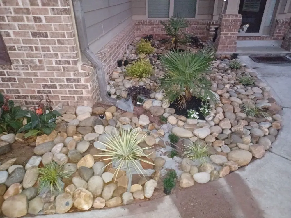 Local lawn care service experts serving Covington, GA - Decosse Landscaping