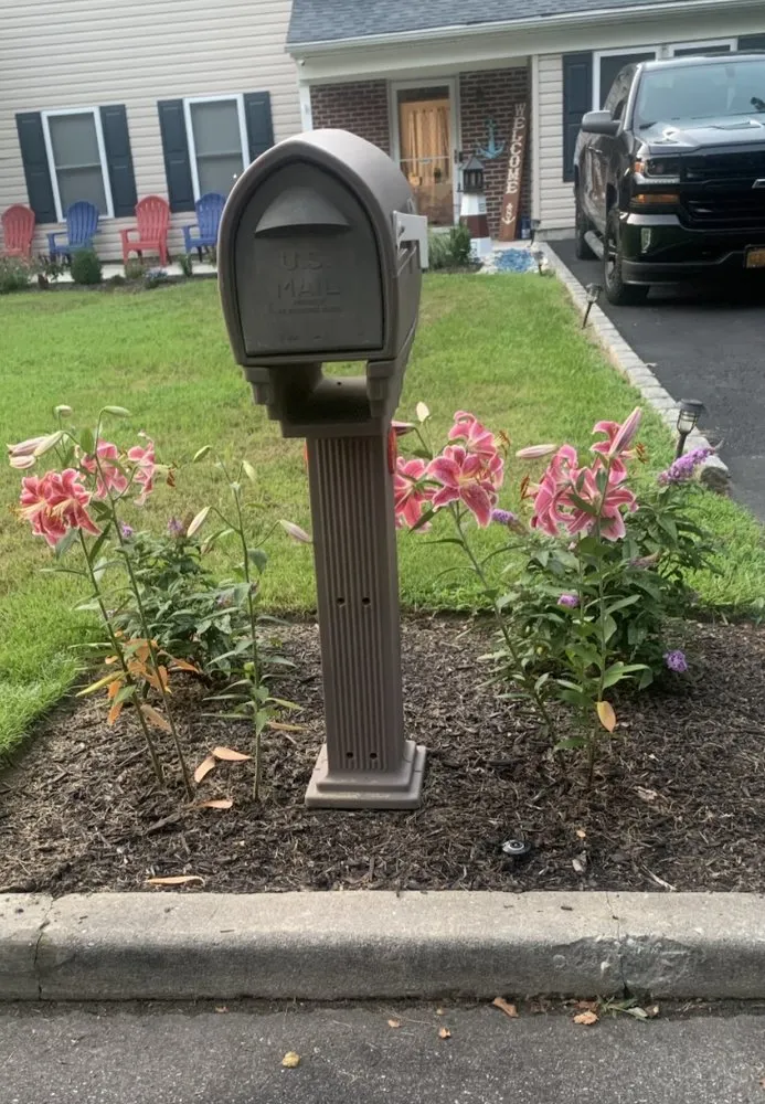 Local yard maintenance for outdoor upgrades in Boiling Springs, SC by DEC'S Landscape Designs