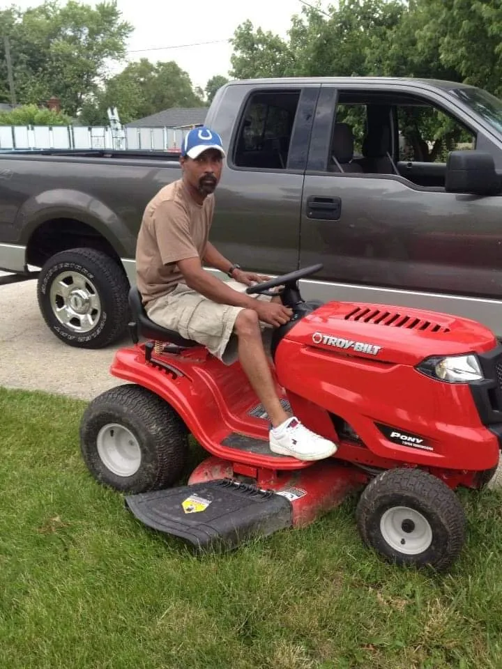 Expert yard maintenance for residential properties in Indianapolis, IN by DeDeaux Lawn Service