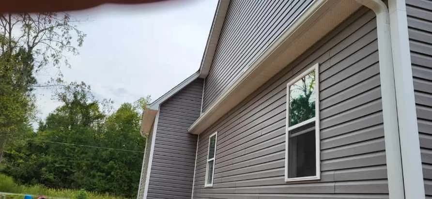 Top-rated yard maintenance in Columbia, SC - Dedicated Home And Lawn