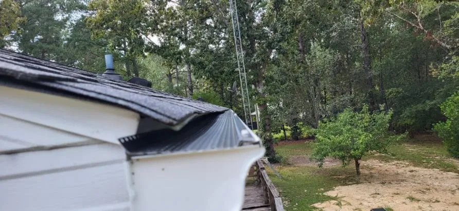 Custom lawn care service for beautiful yards across Columbia, SC - Dedicated Home And Lawn