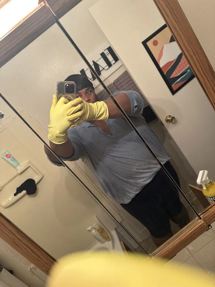 Trusted yard cleanup service in Gary, IN by Dee 4 All Your Cleaning Needs