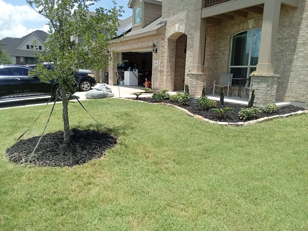 Trusted yard cleanup service for homes in Cedar Hill, TX by Dee Best Lawn Care