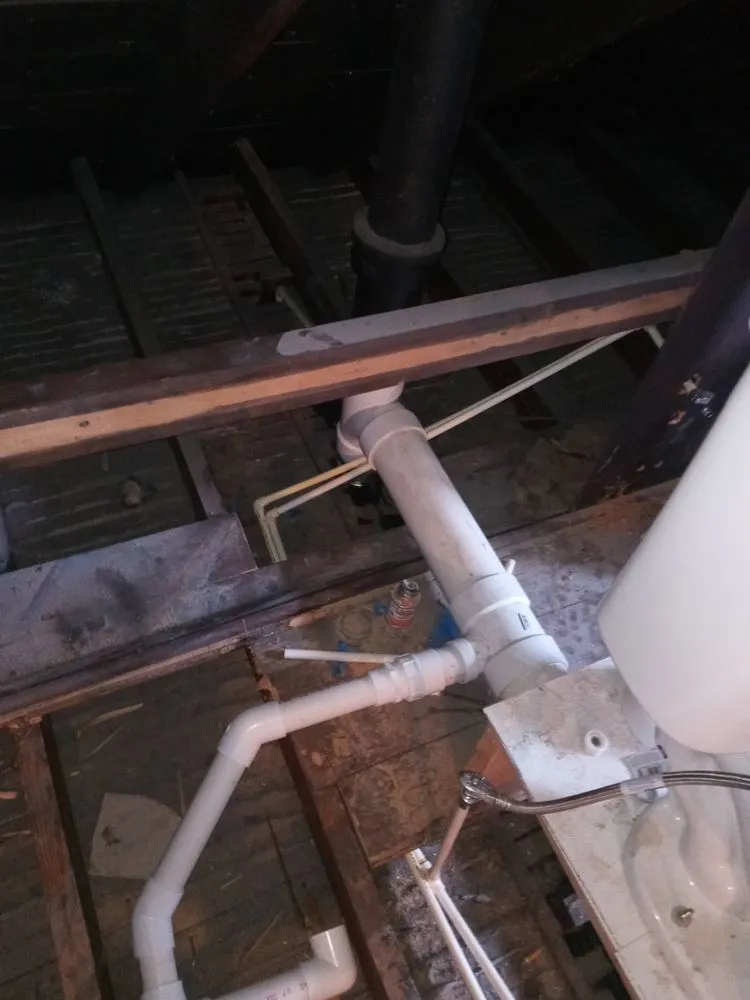 Local outdoor landscaping experts serving Lorain, OH - Dee Bros Construction