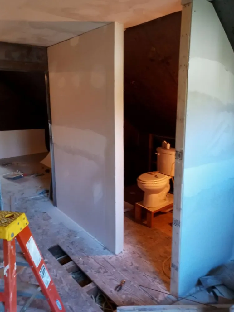 Affordable outdoor landscaping in Lorain, OH - Dee Bros Construction