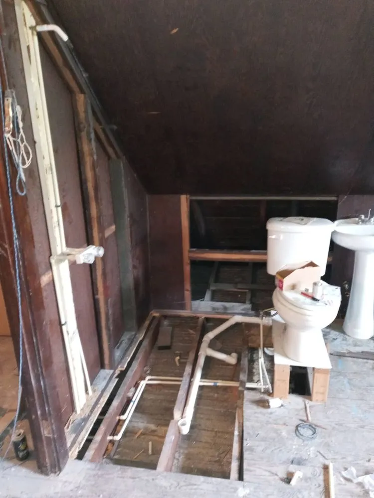 Expert landscaping services with custom design in Lorain, OH by Dee Bros Construction