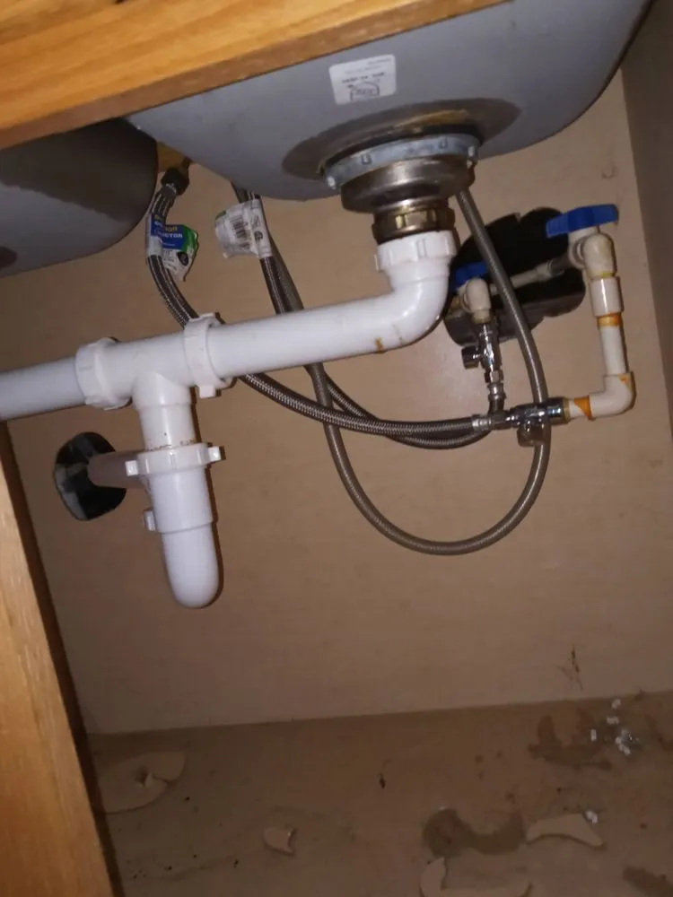 Professional lawn care service in Lorain, OH by Dee Bros Construction