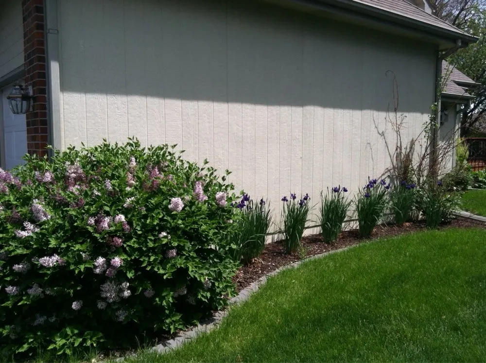 Reliable landscape installation for outdoor upgrades in Omaha, NE by Dee-sign Landscaping & Garden Shop