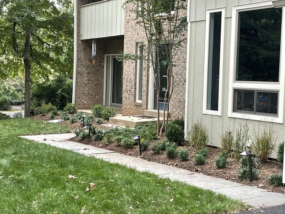 Reliable lawn care service in Falls Church, VA - Deehan Landscaping