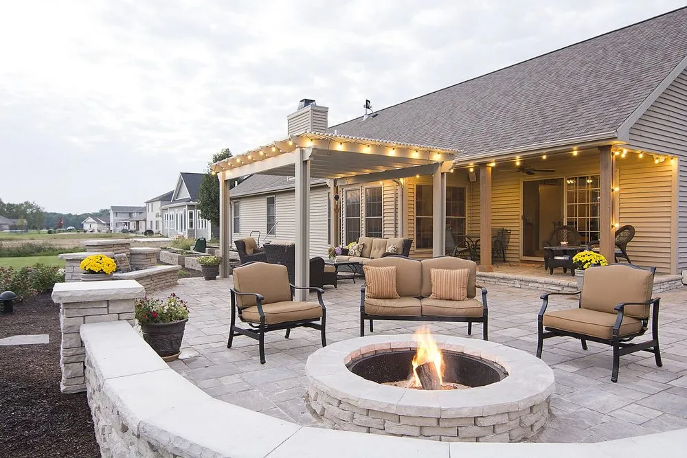 Trusted garden landscaping experts serving Urbana, IL - Deem Landscaping