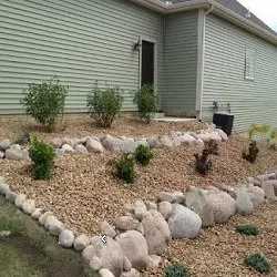 Top-rated garden landscaping in Urbana, IL by Deem Landscaping