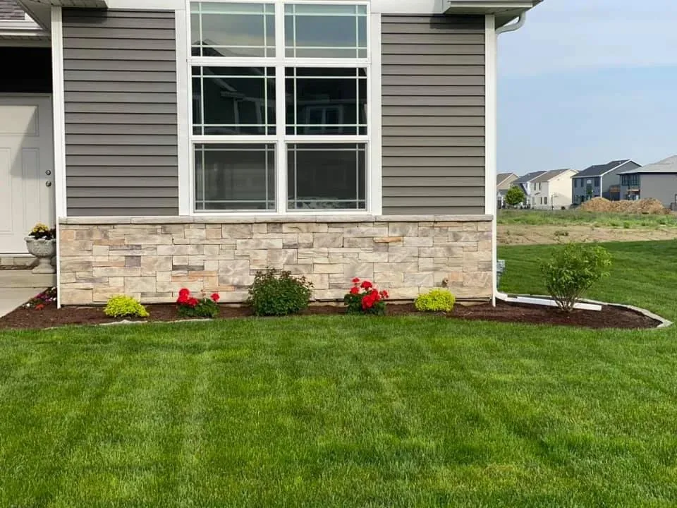 Top-rated yard maintenance in Urbana, IL by Deem Landscaping