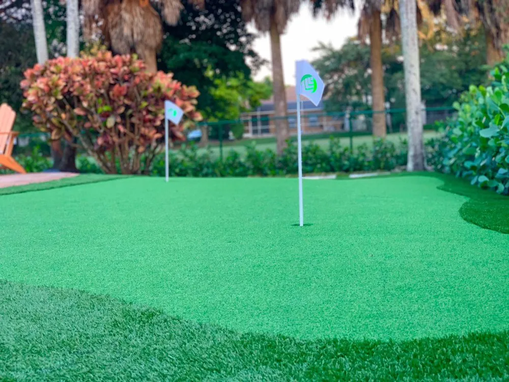 Trusted residential landscaping experts serving Fort Lauderdale, FL - Deep green landscapers