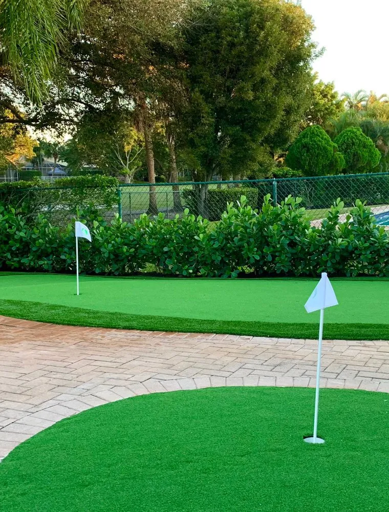 Top-rated landscape installation experts serving Fort Lauderdale, FL - Deep green landscapers