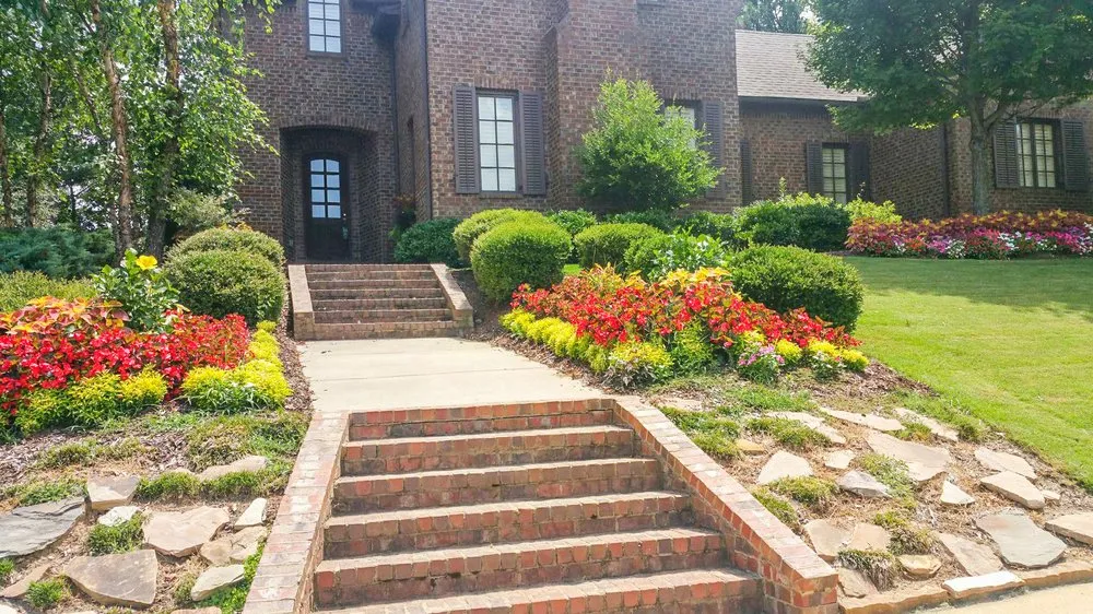 Affordable outdoor landscaping for beautiful yards across Pelham, AL - Deep Green Lawn Care
