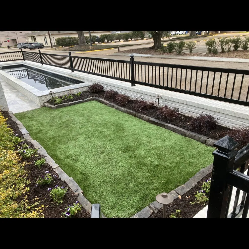 Professional lawn mowing service experts serving Lake Charles, LA - Deepswoods Lawn and Landscaping