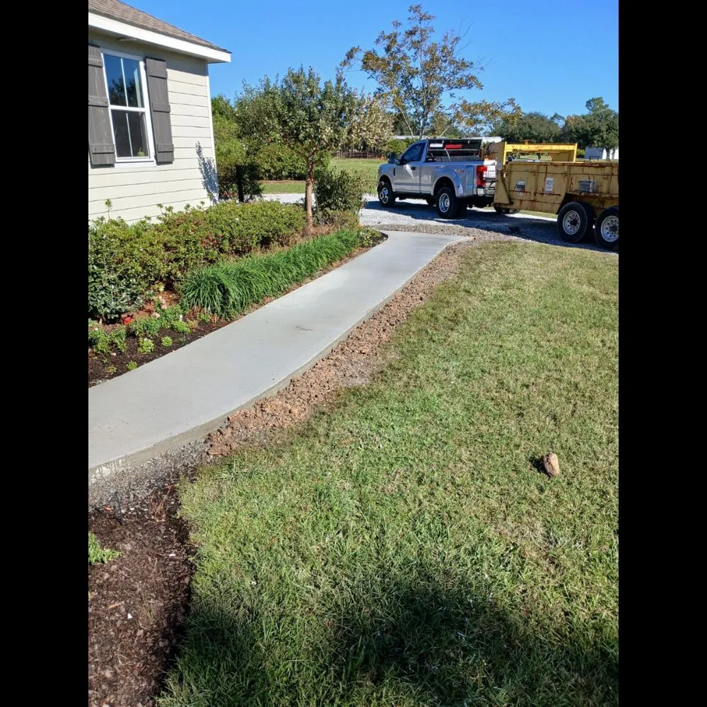 Expert yard cleanup service in Lake Charles, LA by Deepswoods Lawn and Landscaping