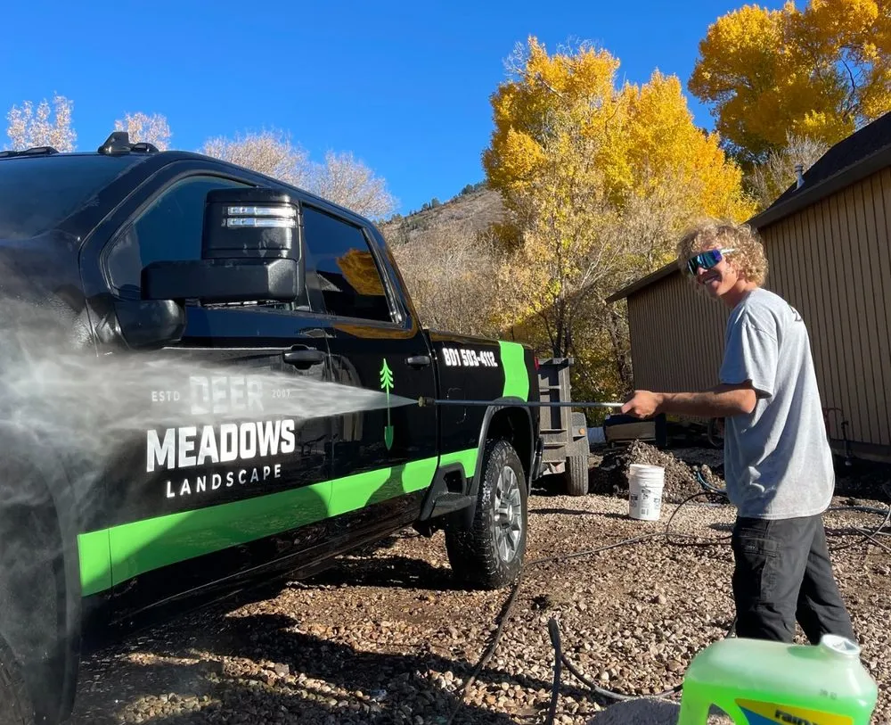 Top-rated yard cleanup service in Oakley, UT by Deer Meadows Landscape