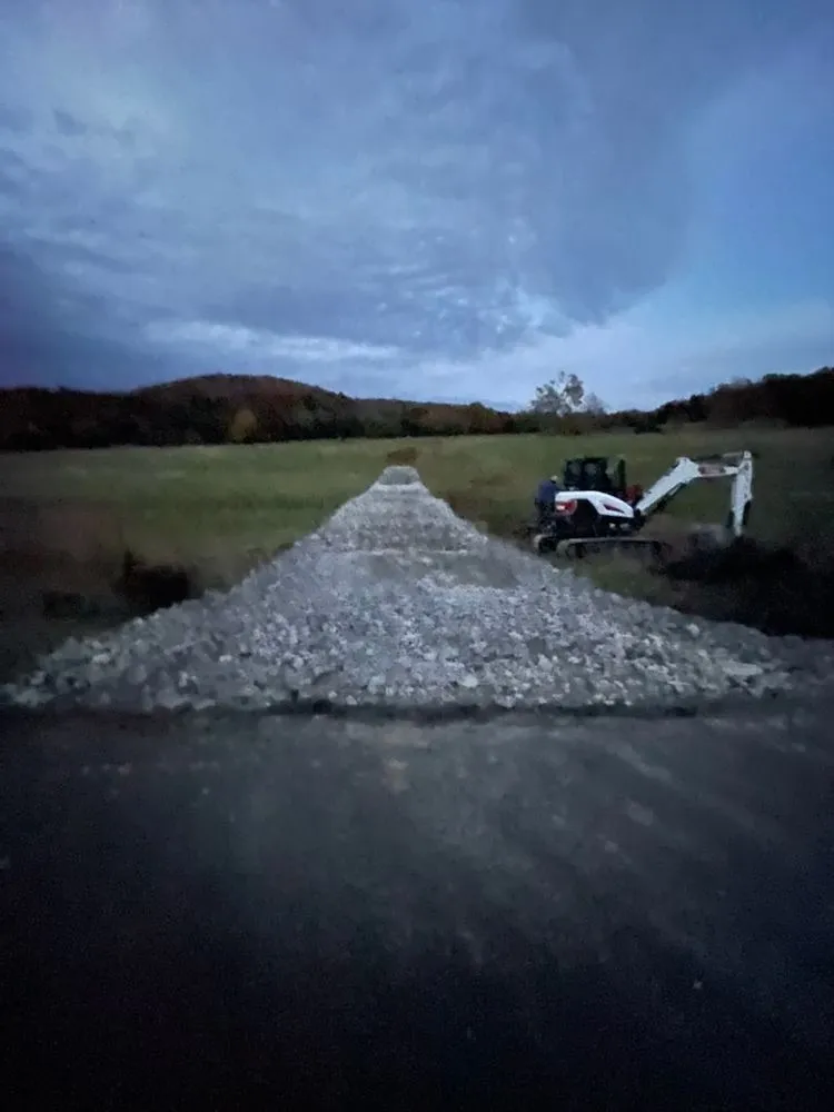 Local garden landscaping experts serving Woodbury, TN - Deerview Land Specialists