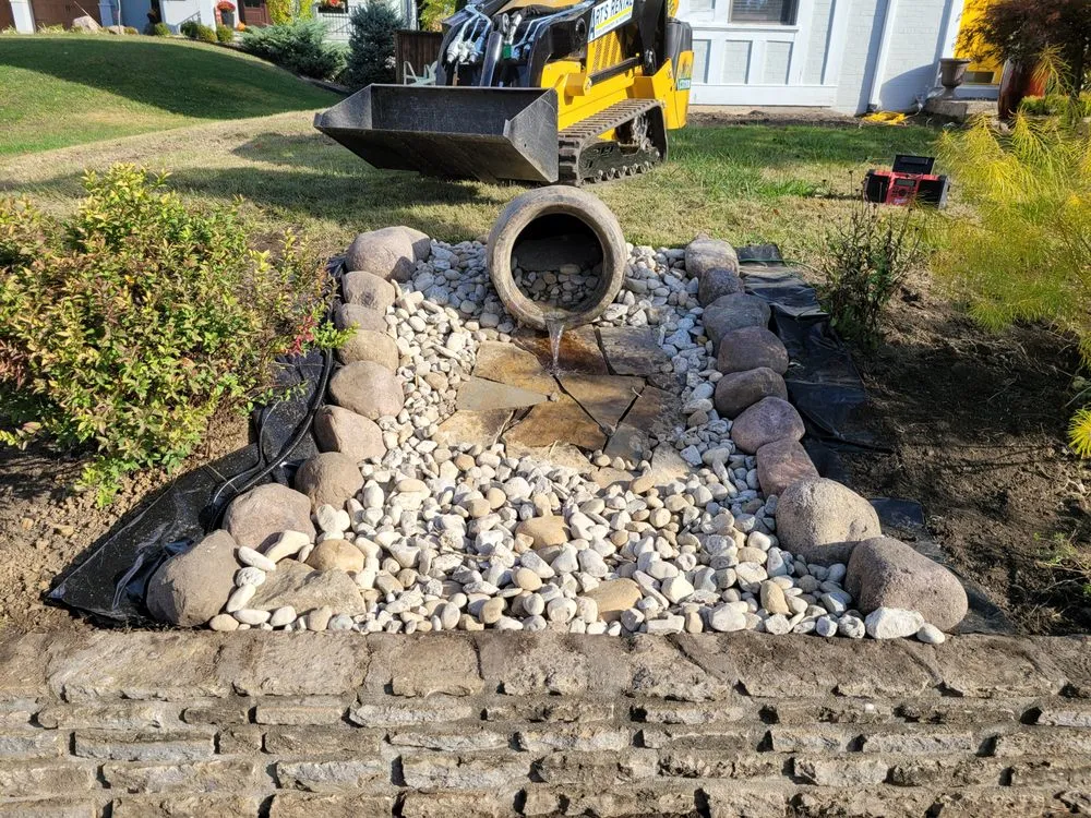 Custom lawn care service experts serving Alexandria, KY - Dees Landscapes