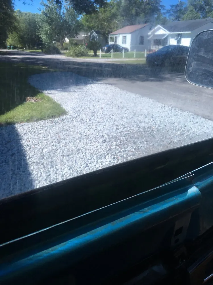 Top-rated outdoor landscaping experts serving Gulfport, MS - Dee's Lawn & Landscaping