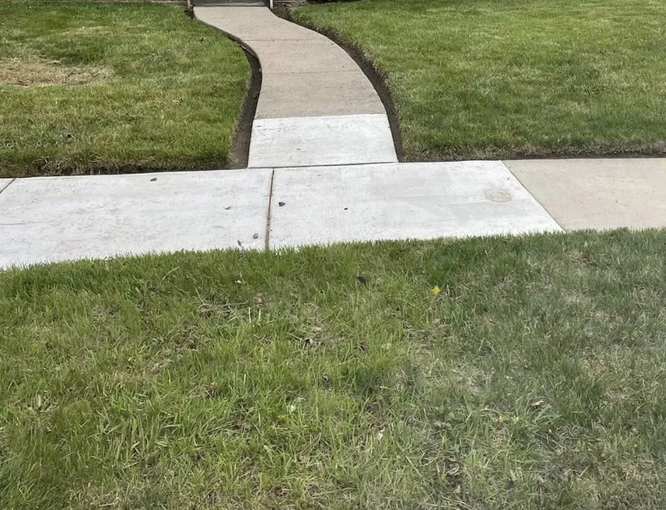 Top-rated landscaping services for residential properties across Oakland, CA - Dee’s Lawn Care & Power Wash Services