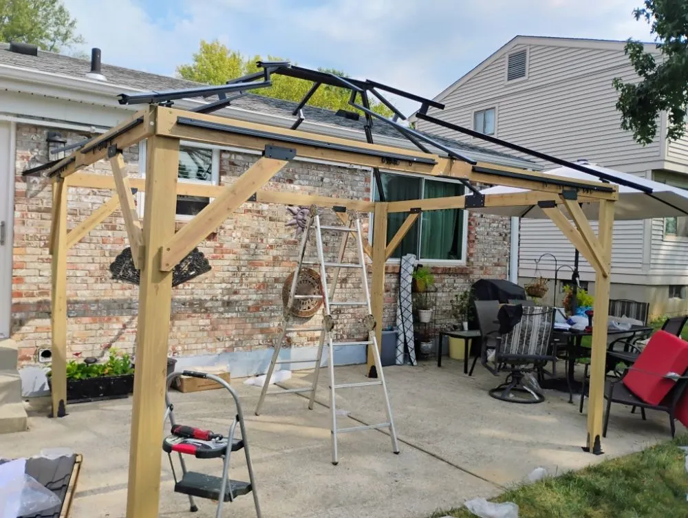 Top-rated outdoor landscaping experts serving Watterson Park, KY - Dee's Lawncare & Mobile Mechanics