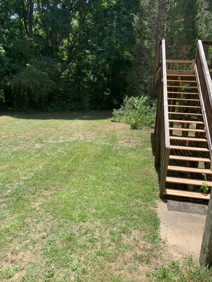 Top-rated yard cleanup service for residential properties across Jonesboro, GA - Dee’s Quality Landscaping