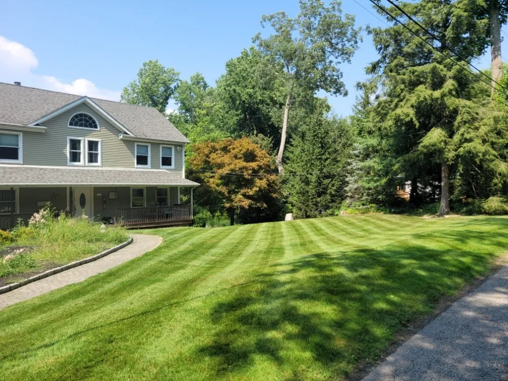 Trusted outdoor landscaping for homes across Ellendale, DE - Deesign Landscape