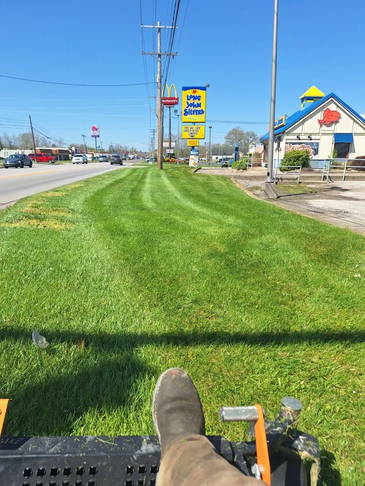 Affordable yard cleanup service in Linton, IN - Definitive Cut