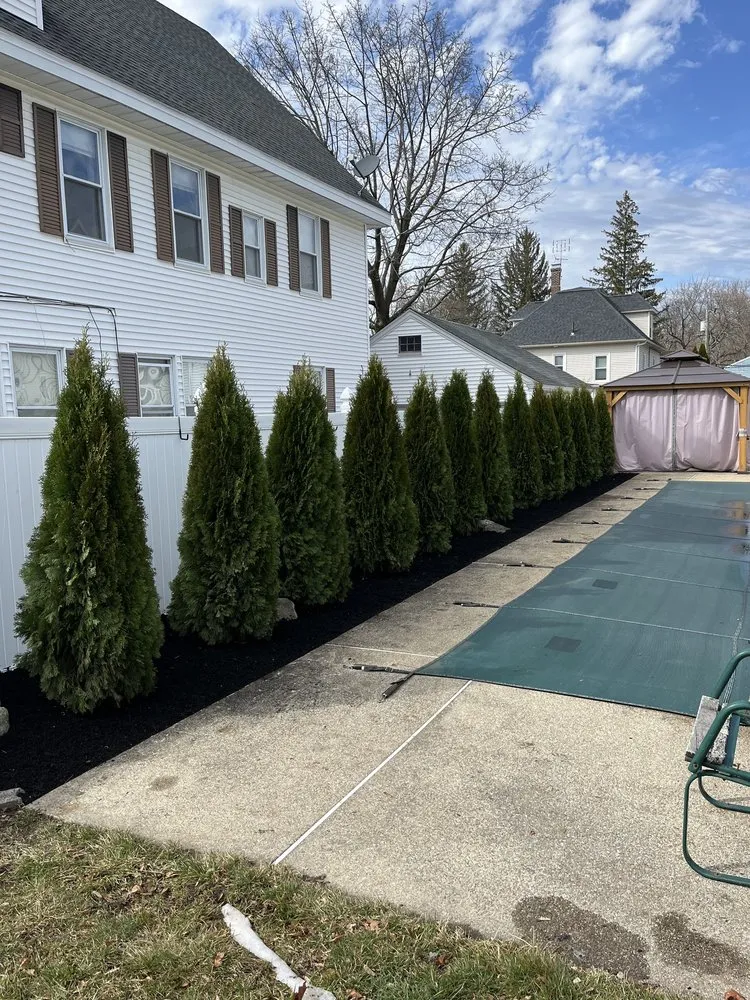 Custom yard cleanup service experts serving Manchester, NH - Definitive Landscaping