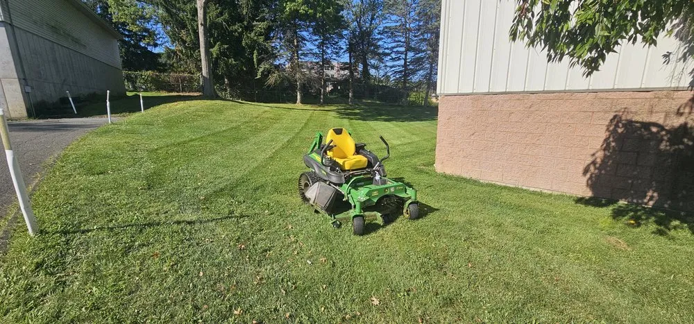 Trusted lawn mowing service experts serving Coopersburg, PA - DeFiore's Property Maintenance