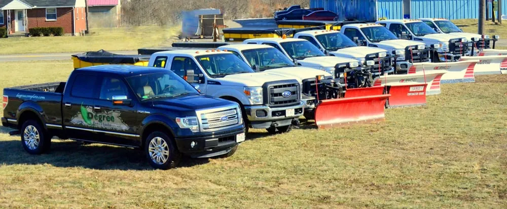 Top-rated lawn mowing service experts serving Mason, OH - Degree Lawn & Landscape