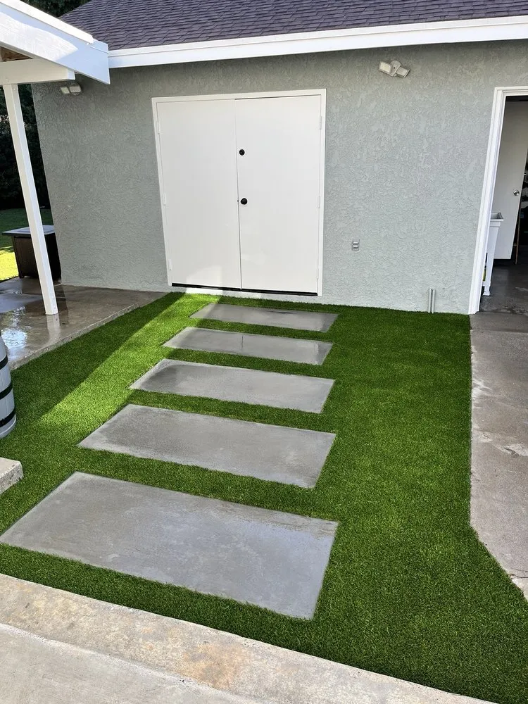 Custom landscape design with custom design in Long Beach, CA by De’Guerrero Design & Build