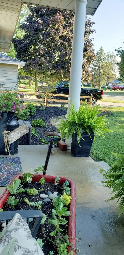 Reliable lawn care service experts serving Grandville, MI - DeHamer Landscaping