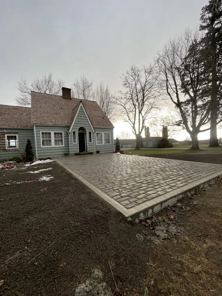 Affordable landscape design for homes in Bellingham, WA by Deja Vu Landscape