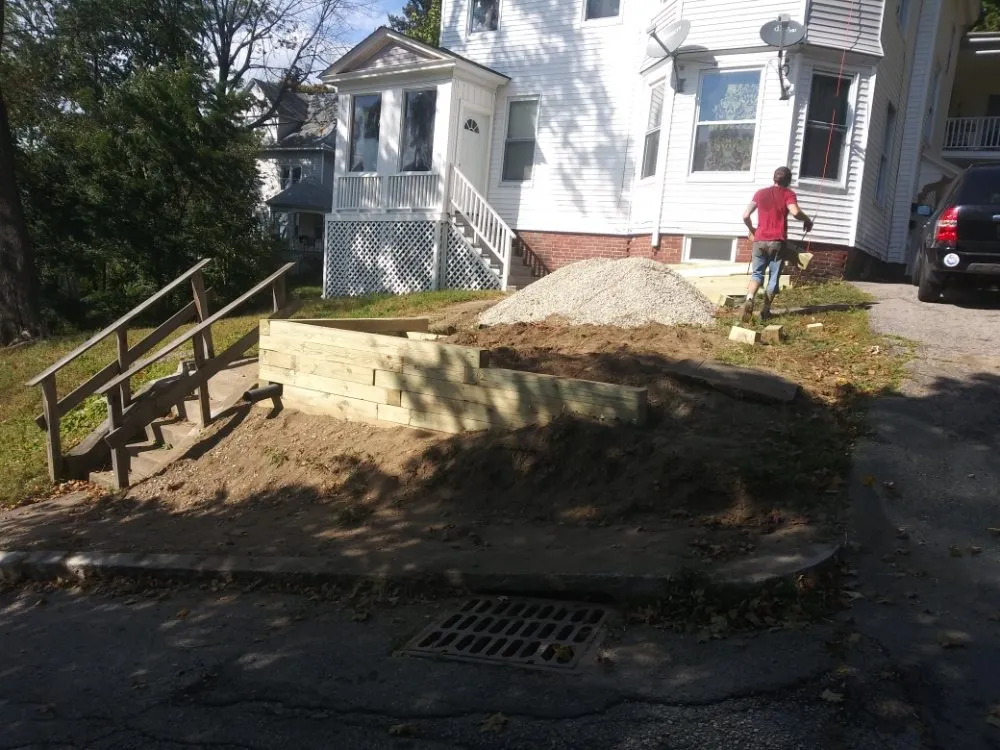 Custom outdoor landscaping experts serving Worcester, MA - DeJarnette & Son's