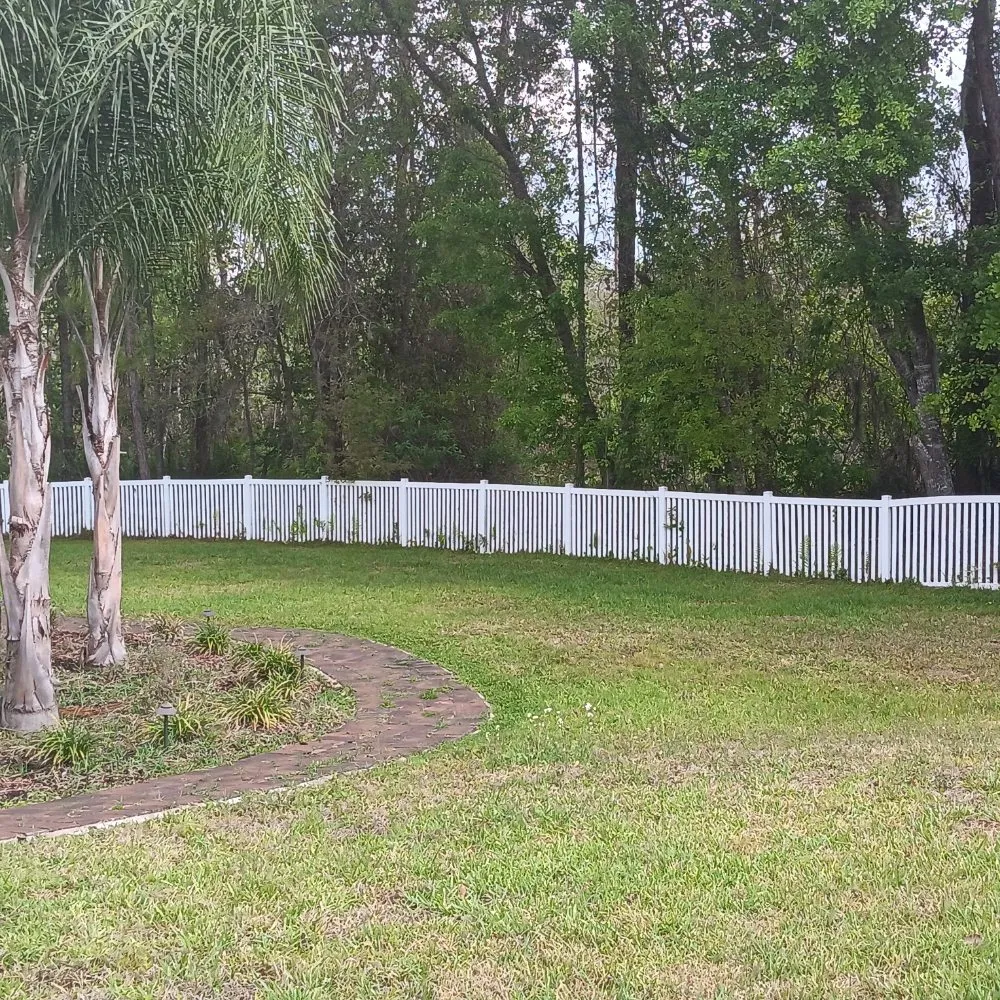 Expert yard maintenance experts serving Tampa, FL - Deke's