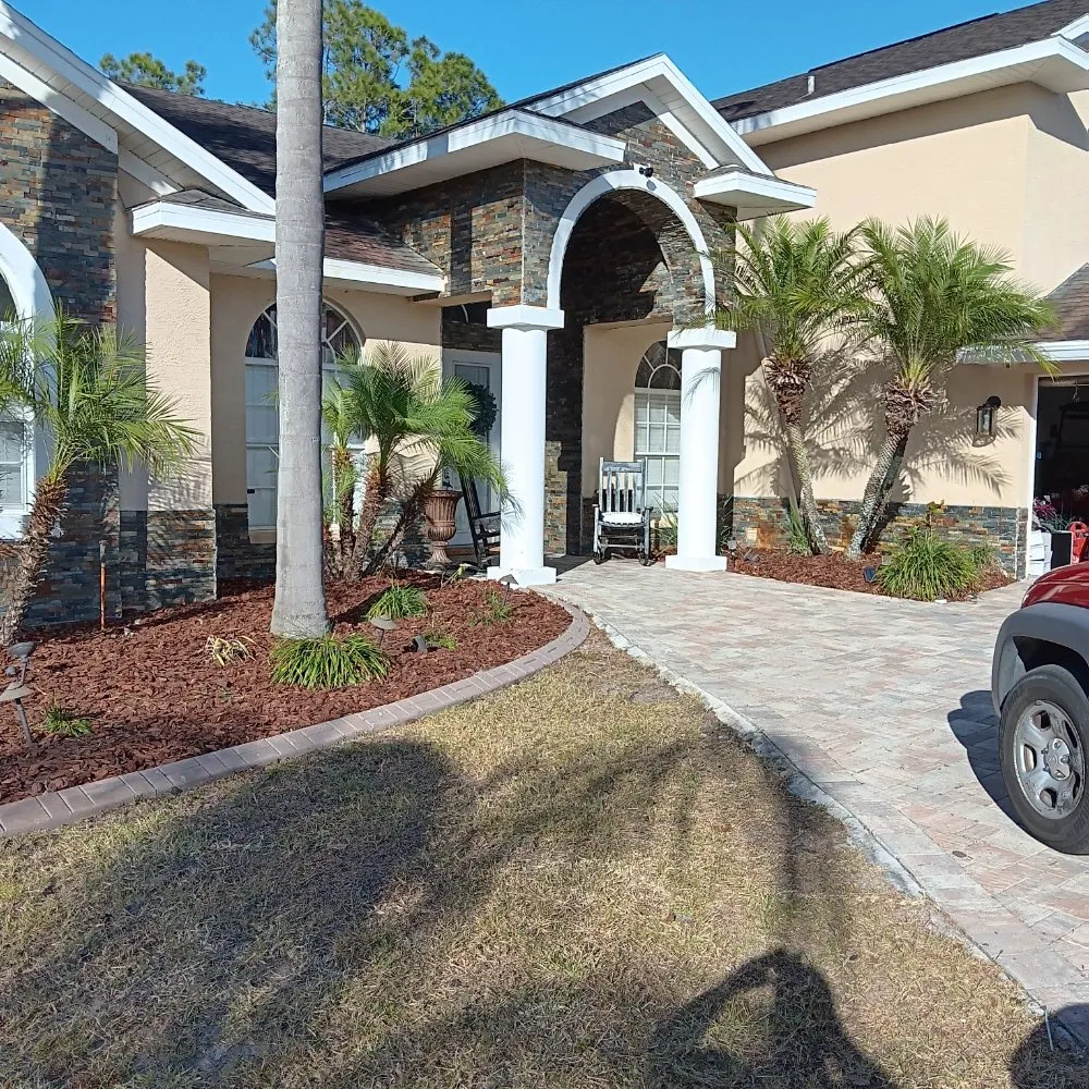 Affordable outdoor landscaping experts serving Tampa, FL - Deke's