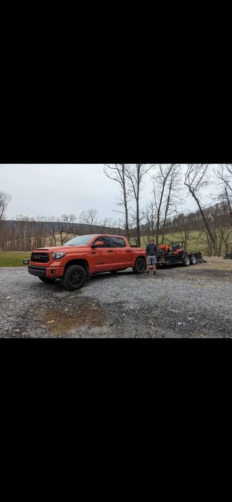 Top-rated yard cleanup service for residential properties in Hollidaysburg, PA by Del Biondo Lawncare