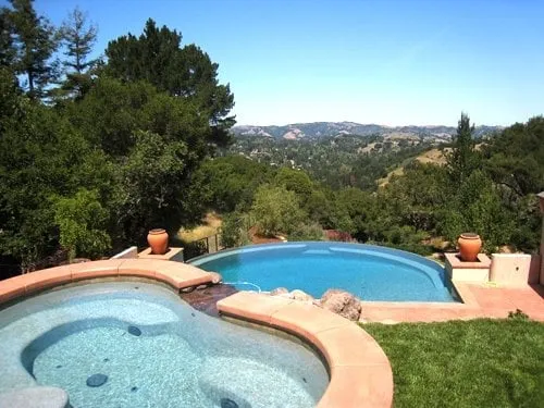 Custom yard maintenance in Fremont, CA by Del Conte's Landscaping