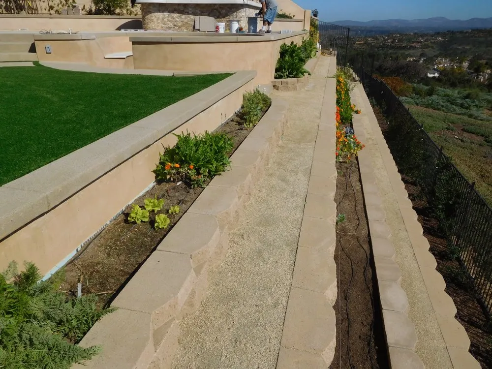 Local yard maintenance in San Diego, CA by Del Mar Landscapes
