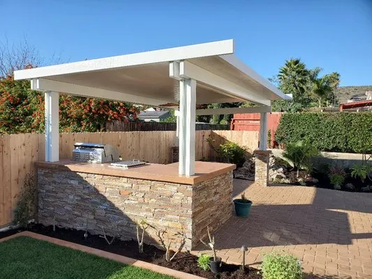 Del Mar Landscapes Logo