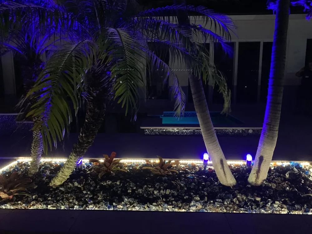 Professional garden landscaping in Gulf Stream, FL by Del Mar Landscaping